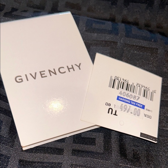 Givenchy Elegant Black Patterned Bag - Picture 12 of 15